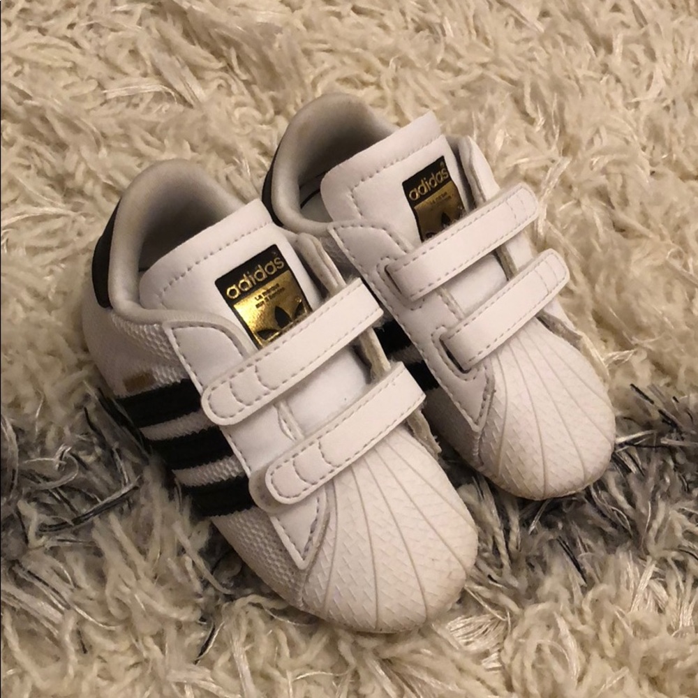 Adidas superstar crib shoes size 3